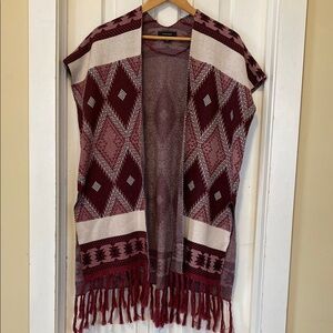 Southwestern Aztec Boho Burgundy Fringe Sleeveless Open Cardigan Duster Argyle